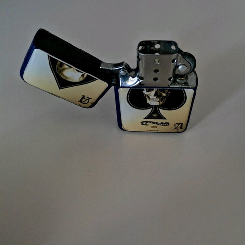 Windproof lighter like new
