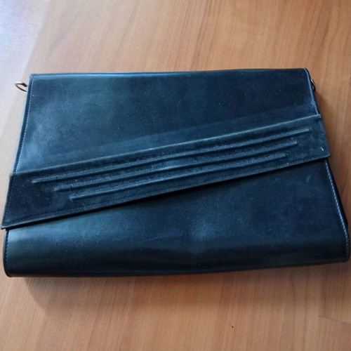 Vintage black handbag, missing shoulder strap