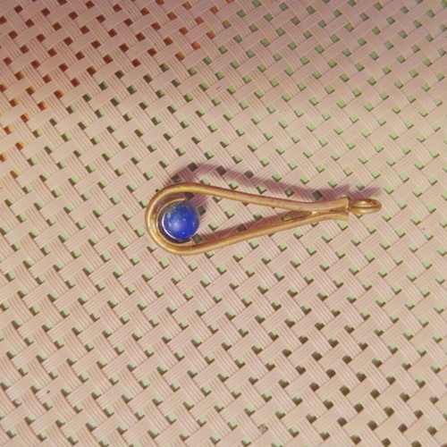 Vintage pendant with lapis lazuli and geometric design, like new