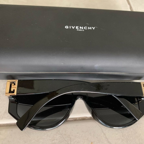 Givenchy sunglasses like new, black with gold details