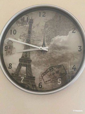 Vintage wall clock with Eiffel Tower theme, like new, digital