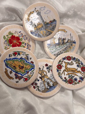 Ceramic coasters used with protective cork in excellent condition