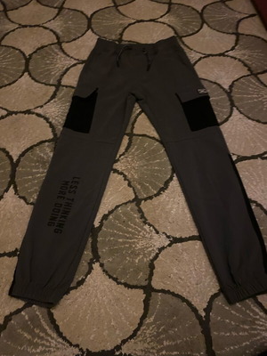 Teen cargo style tracksuit like new with logo, black and gray