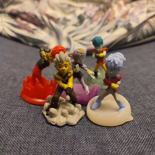 Cormiti figures like new, set of 5