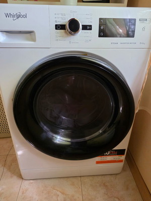 Whirlpool washing machine with dryer like new, 6 kg capacity