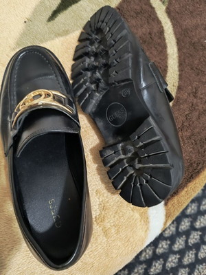 Guess black shoes like new, sizes 39-40