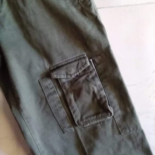 Benetton pants new, convenient with many pockets
