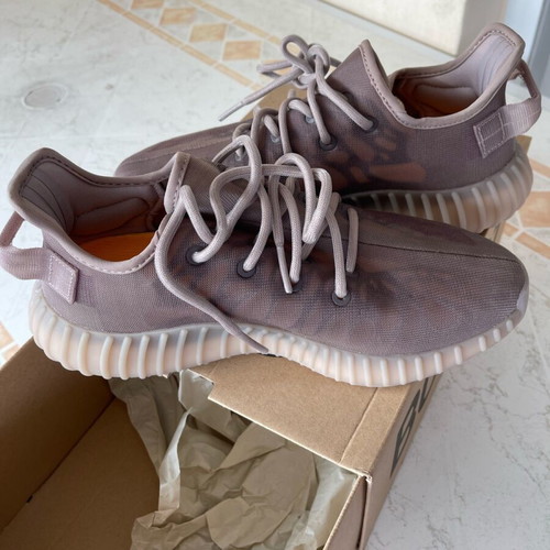 Yeezy Boost 350 V2 Monmis Originals Adidas size 42 new