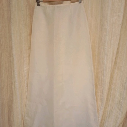 Formal set with corset and maxi skirt used, white and beige