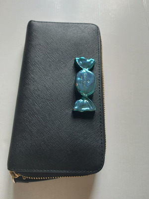 Large Kate Spade wallet like new, black
