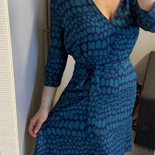 Stefanel Silk Dress with Belt Size 40 Like New, Blue Turquoise