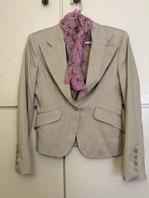 Rinascimento women's blazer beige size small like new