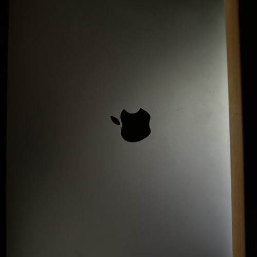 MacBook Pro 13 inches 2017 model like new
