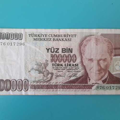 100,000 Turkish lira used banknote 1984-1997