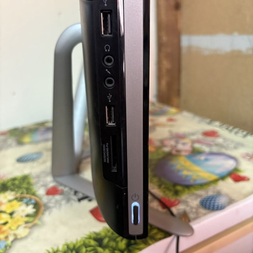 Lenovo C340 All-in-One 20” used, screen needs repair