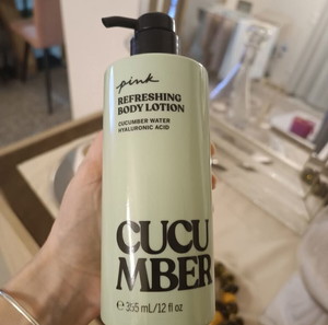 Καινούργια body lotion από τη σειρά pink Victoria Secret