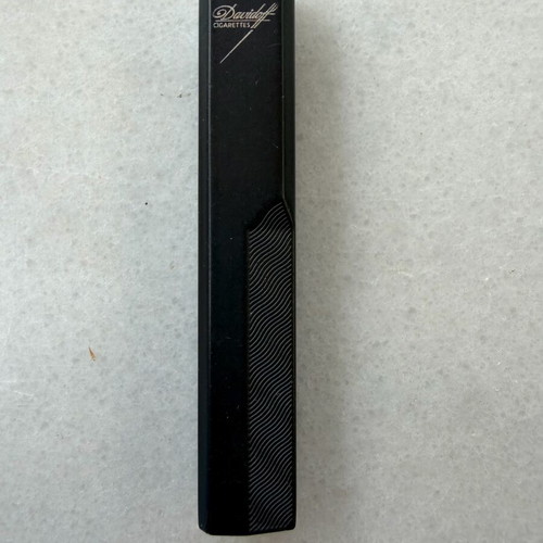 Davidoff lighter used, slim design