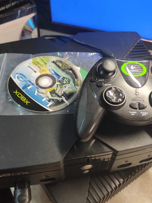 Xbox Original console with Halo and Logitech controller, like new