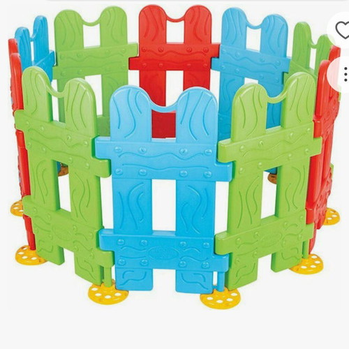 Pilsan Western Fence colorful for 12+ months like new