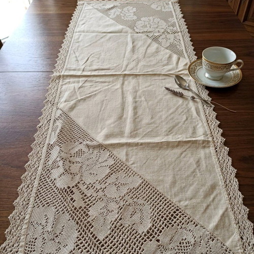 Vintage table runner like new, beige color