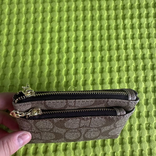 Coach wallet light brown new