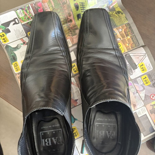 Fabi men's shoes size 42 black leather like new, made in Italy