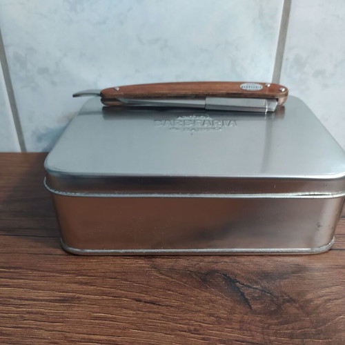 Antiga Barbearia de Bairro Shavette razor like new, wooden handle