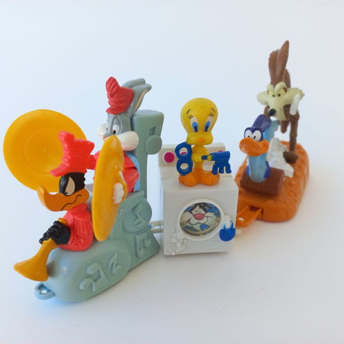 McDonald's Looney Tunes collectible figures set of 3 like new, 1995