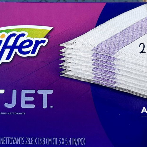 Swiffer Wet Jet like new, 23 and 21 pieces out of 24