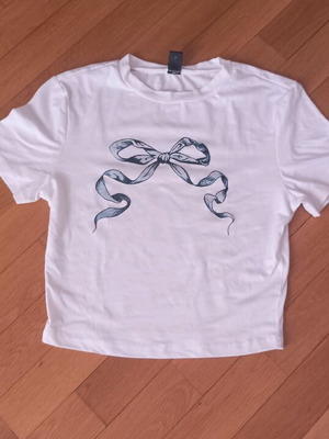Coquette top with bow like new, white, size S