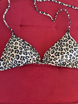 Swimsuit set used with extra brown top