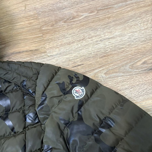 Moncler Byron camo camouflage puffer down jacket used, size L