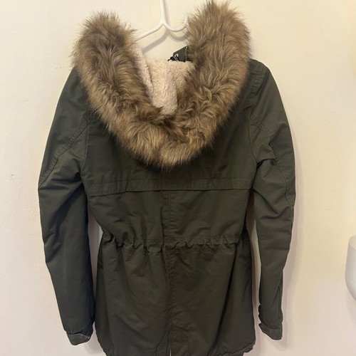 H&M winter parka jacket like new, green, with fur