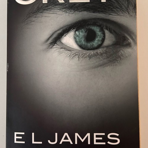 Grey book like new, 50 shades of grey in English