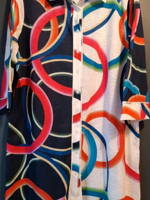Plus Size XXL-XXXL Shirt Dress with Color-Block Circles