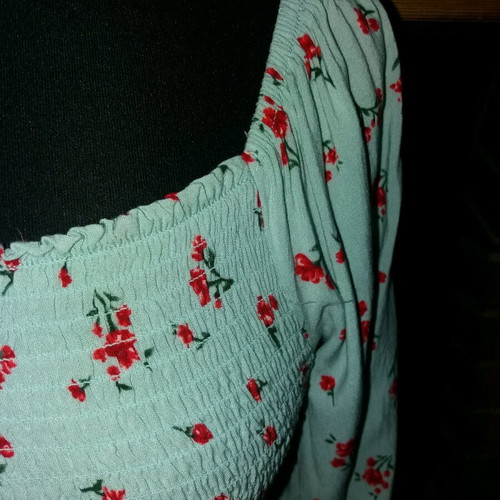 Blouse made of viscose with bell sleeves, like new, turquoise, sizes S M