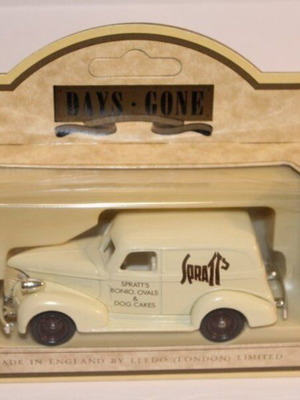 Lledo 1939 Chevrolet Panel Van Spratts Dog Food καινούργιο