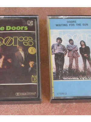 The Doors self-titled + Waiting for the Sun κασέτες ήχου