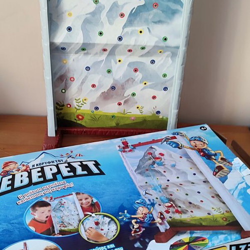 The Top of Everest board game like new