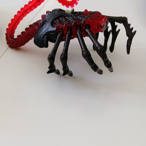 Kenner Aliens Bull Alien & Killer Crab Alien vintage figures set