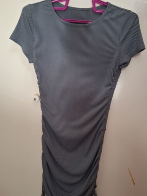 Ribbed grey mini dress with adjustable side ruching like new