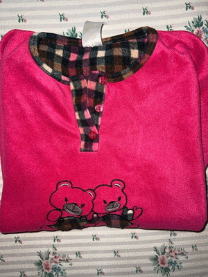 Heat pink pajama like new, soft and fluffy