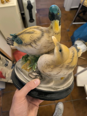 Decorative figurine with ducks like new