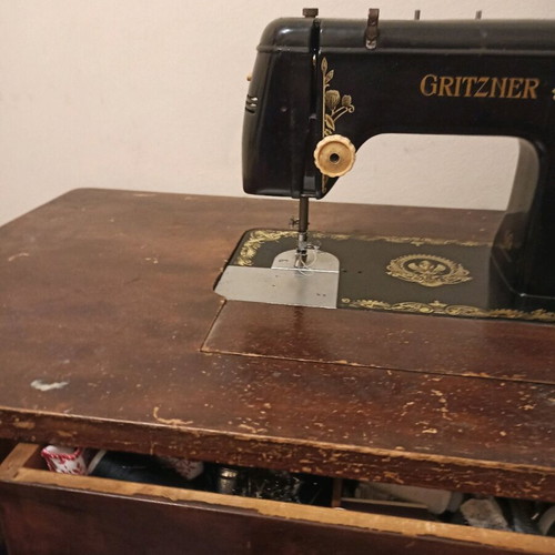 Gritzner collectible sewing machine used, over 70 years old