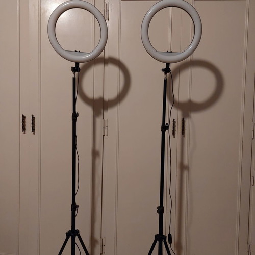 Led lights with tripods and adjustable height, new, set of 2
