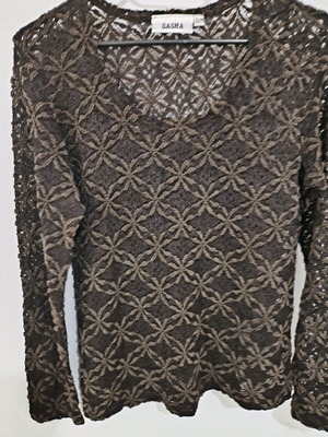 Brown blouse with flower patterns like new