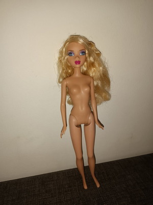 My Scene Kennedy Hollywood Bling doll like new, nude
