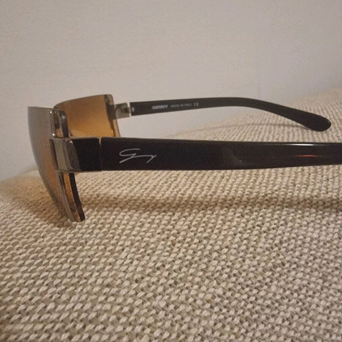 Genny women's sunglasses like new, brown
