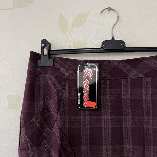 A-Style skirt new with checkered pattern and back zipper