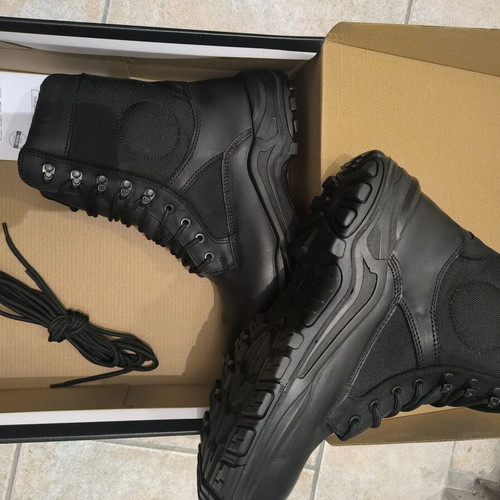 Boots size 44, black, new